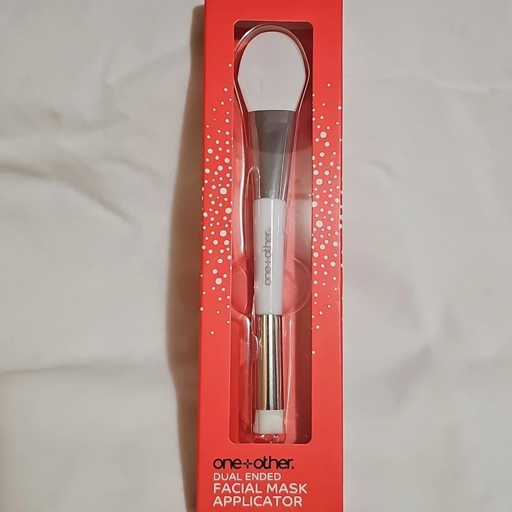 one+other Dual Ended Facial Mask Applicator New